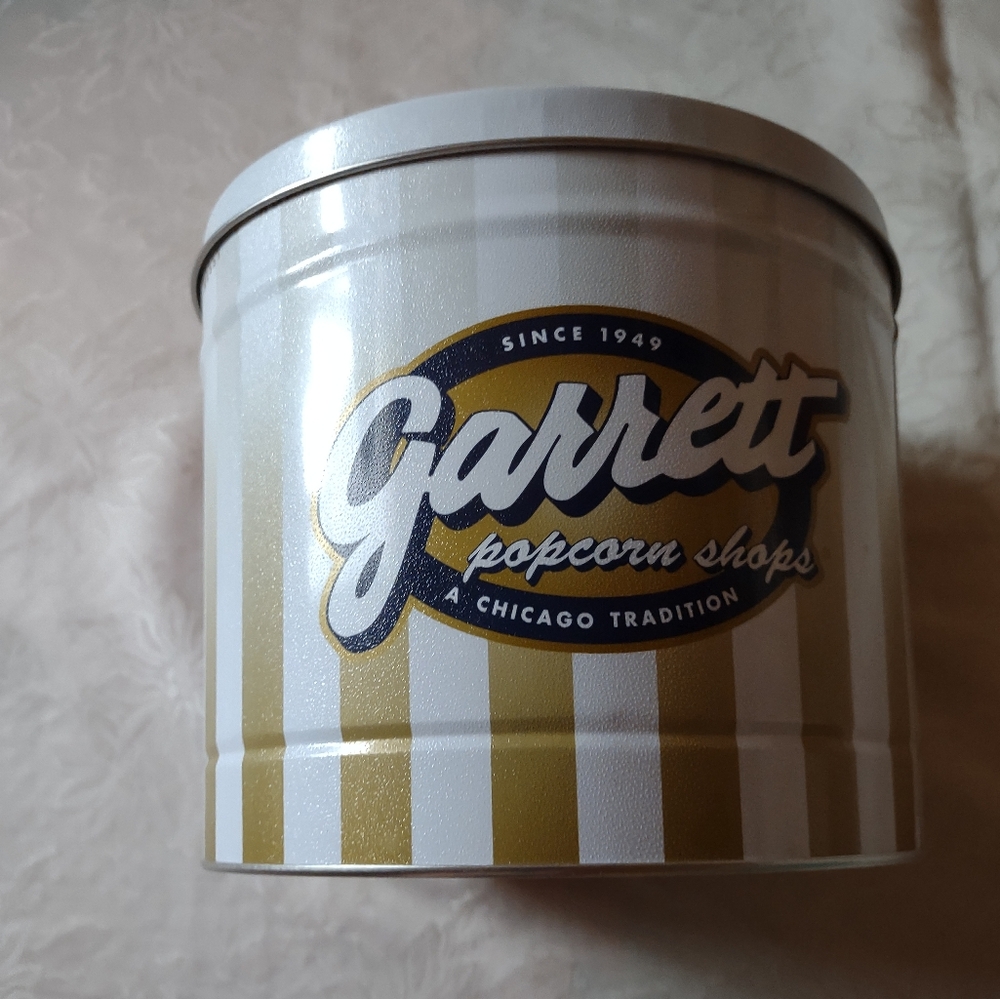 Garrett Popcorn Large Tin Container Signature Gold Stripes Chicago Tradition